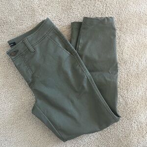 listing-status-banner